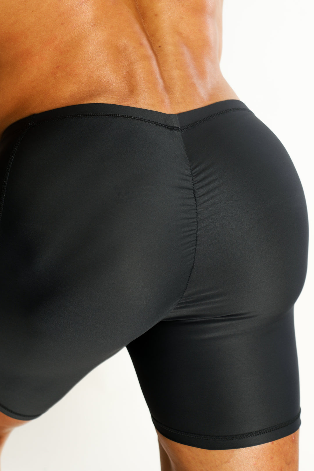 Lustrous Scrunch-Butt 6.5" Bike Shorts - Onyx Black